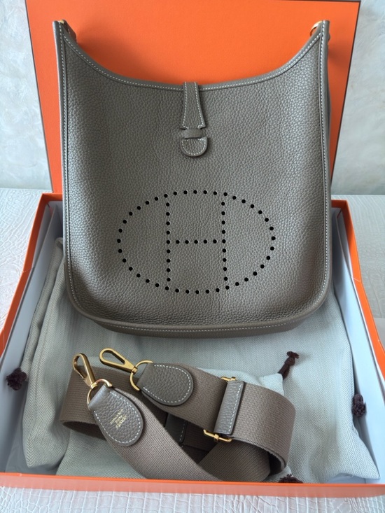 Hermes Handbags - Hermès Evelyne III 29 Bag – Etoupe – Clemence Leather – Gold Hardware